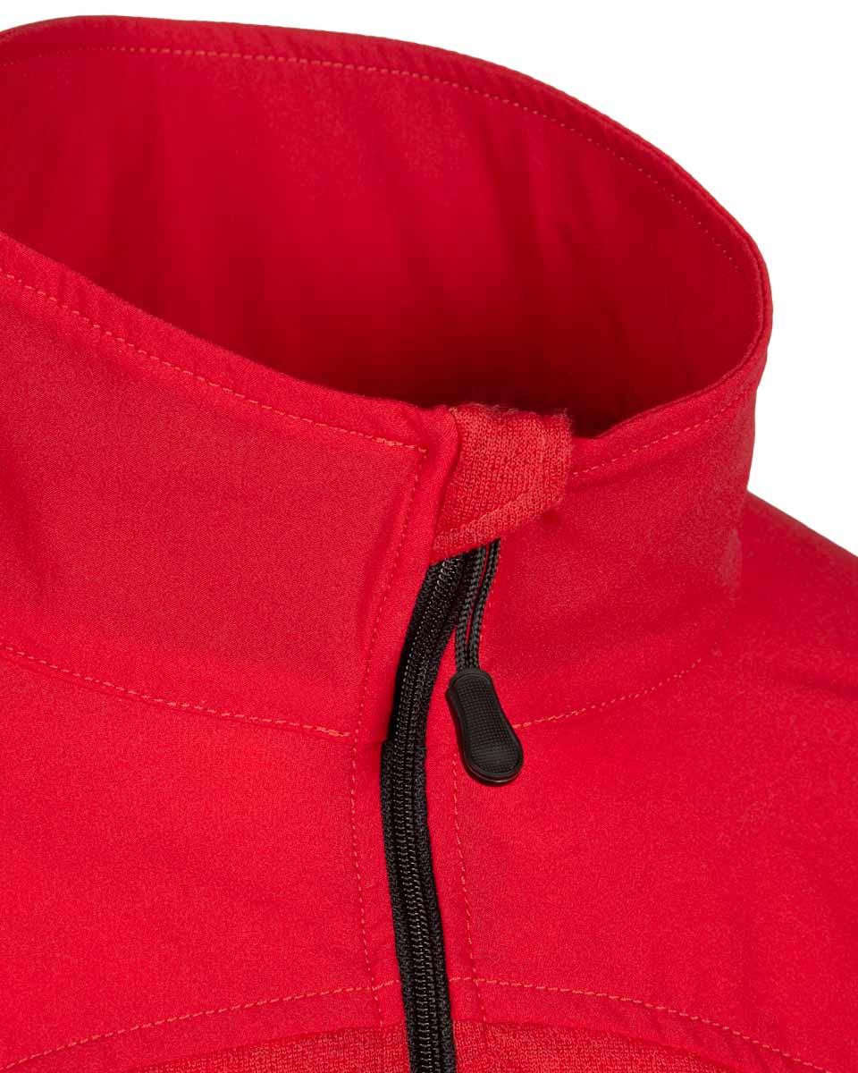 Action shirt in rescue red. 